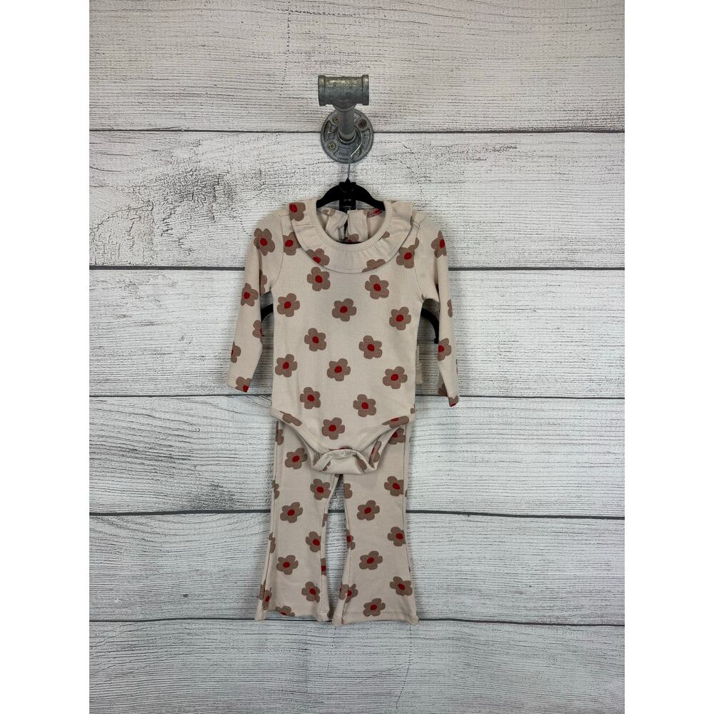 Jessica Simpson Baby Girl Tan Floral Ribbed 2 Piece Outfit Size 12M